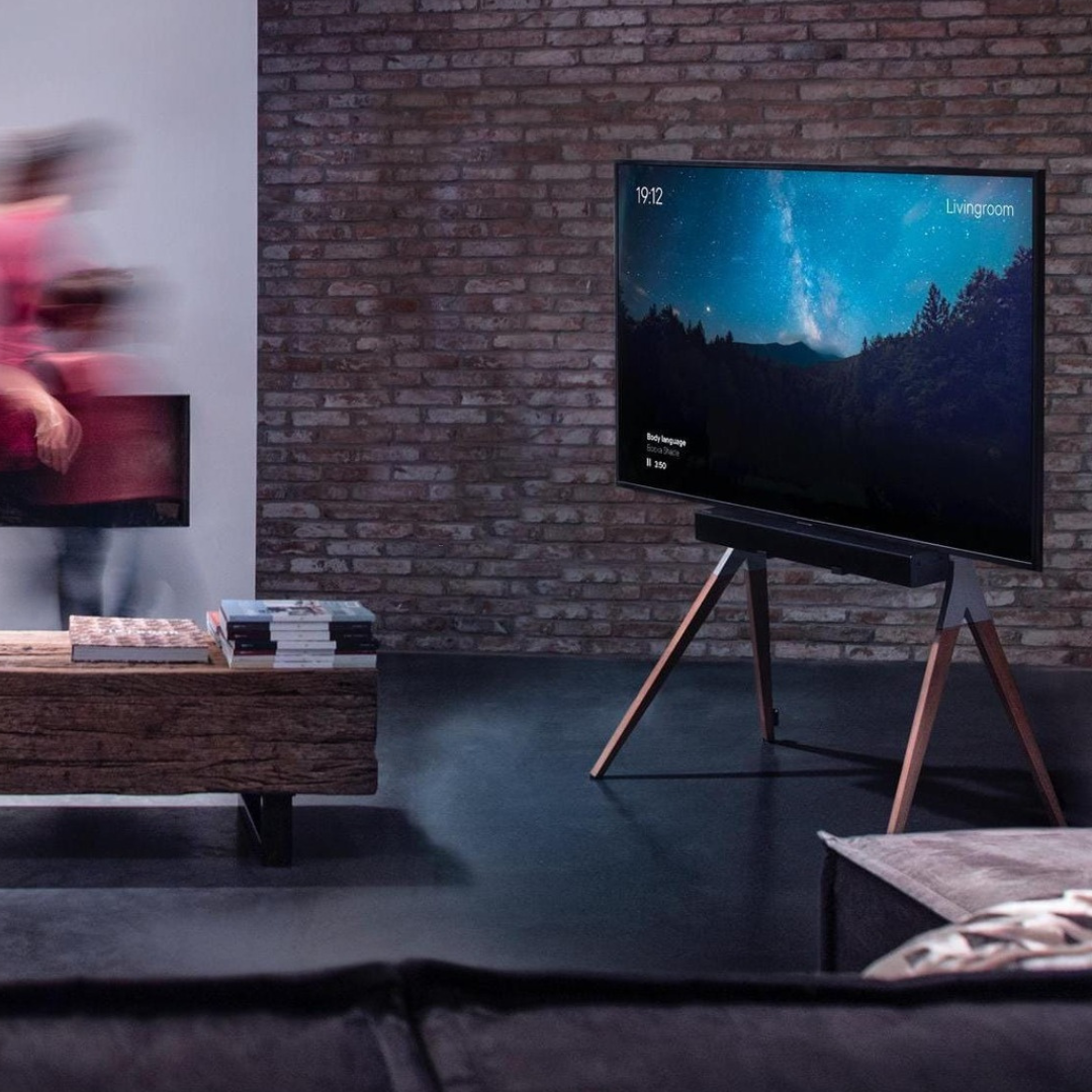 Chevalet avec support barre de son pour TV